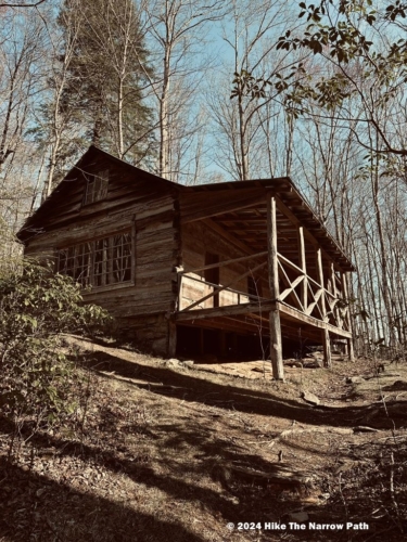 Advent Cabin