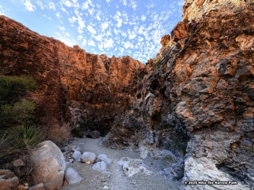 Upper Burro Mesa Pouroff Trail