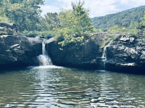 Sandstone Falls Boardwalk